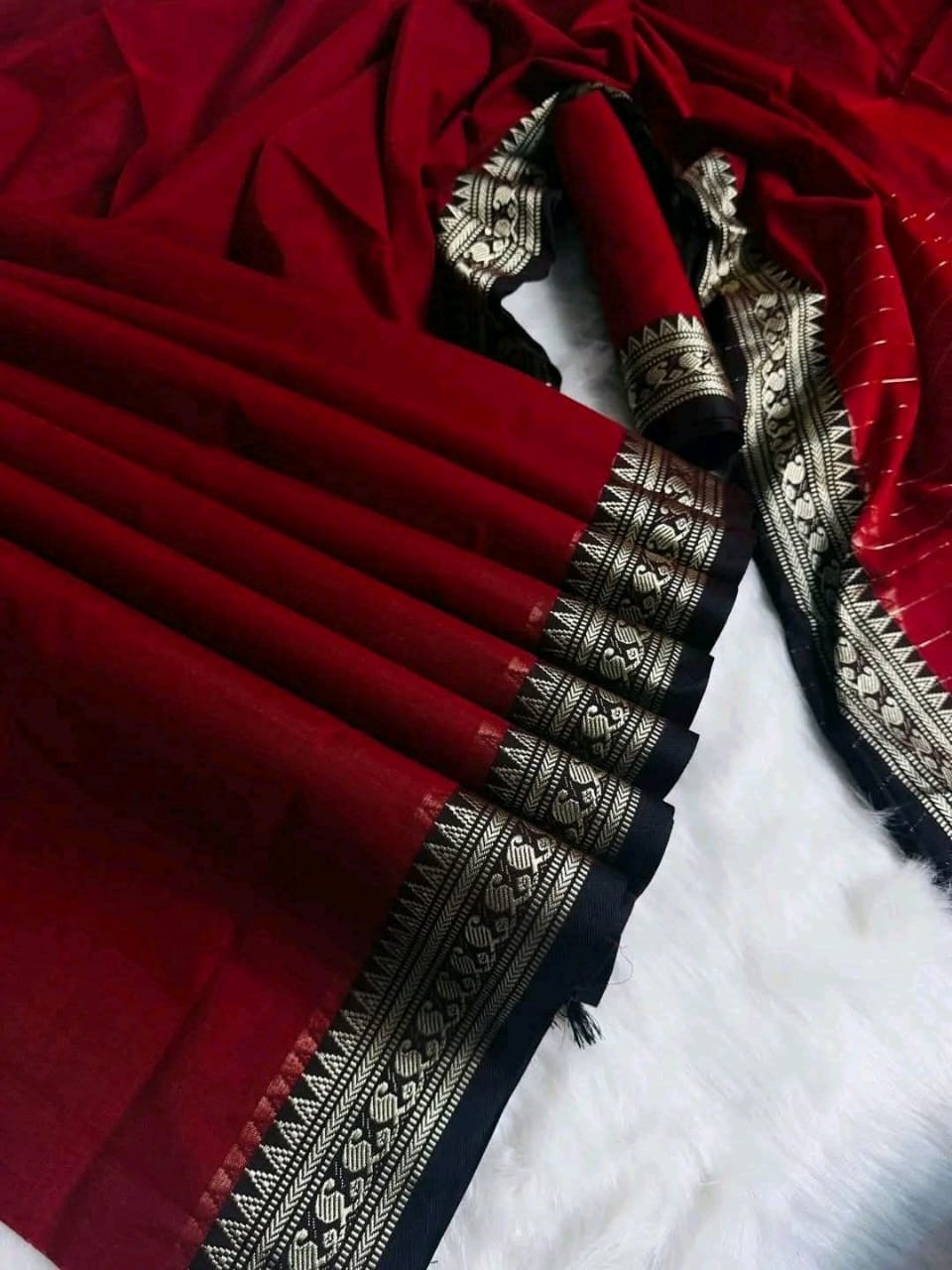 Nokshi Pair Suti Saree
